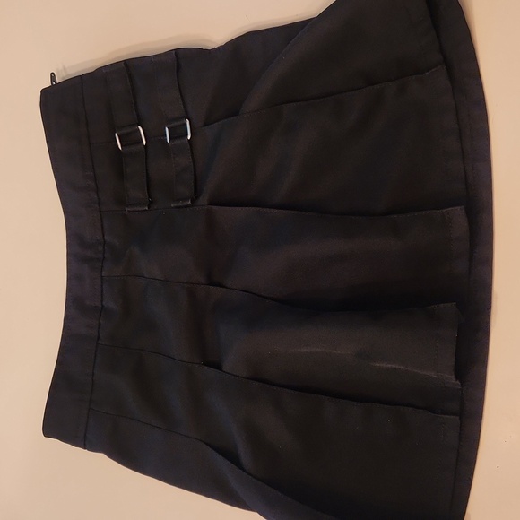 French Toast Black Uniform Skirt With Shorts Underneath Size 8 Adjustable Waist - Picture 1 of 5